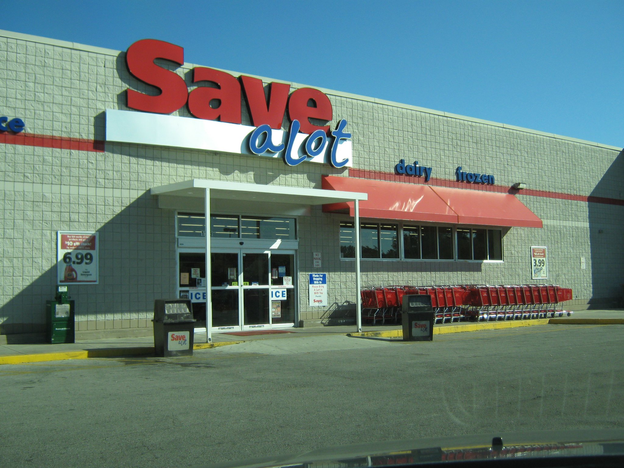 Shopping Centers And Retail Storefronts project image